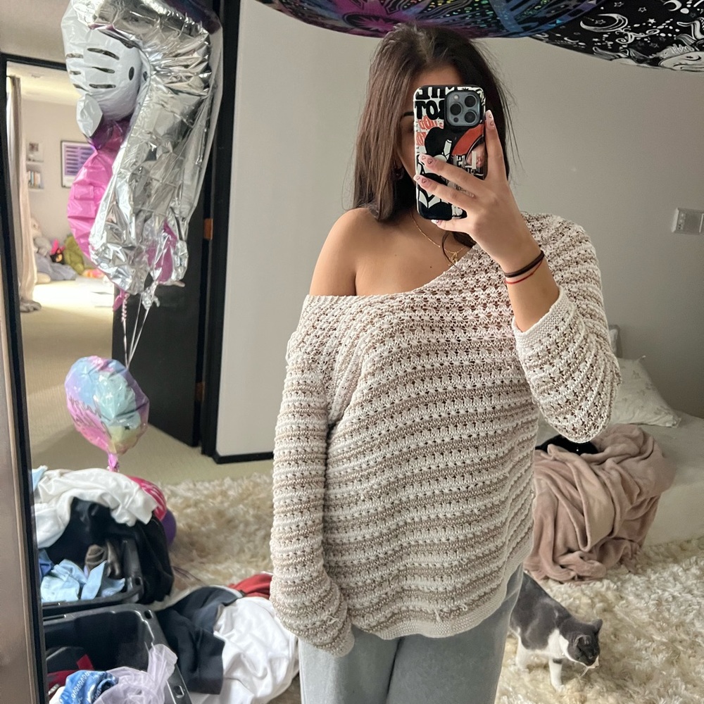 Dana Buchman Sweater